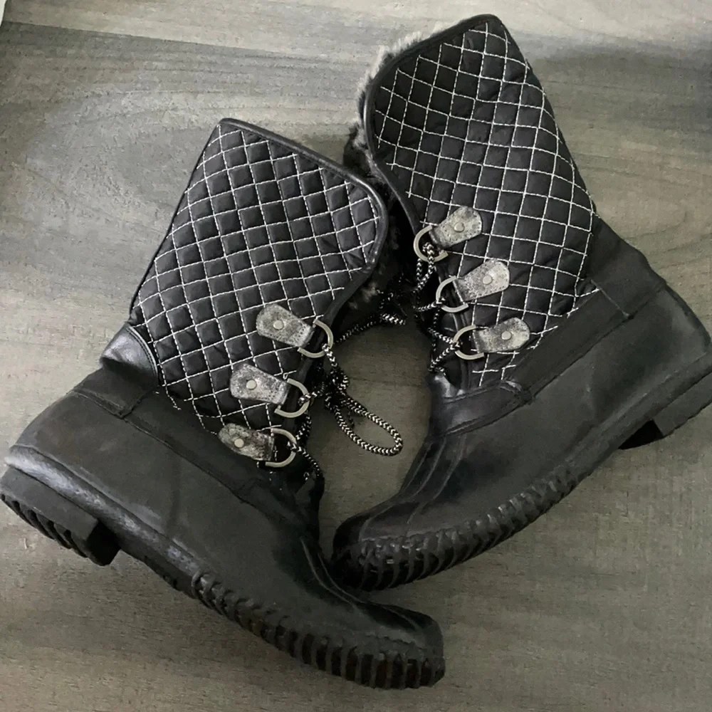 Stevies Black Faux Fur Duck Boots Girls 5